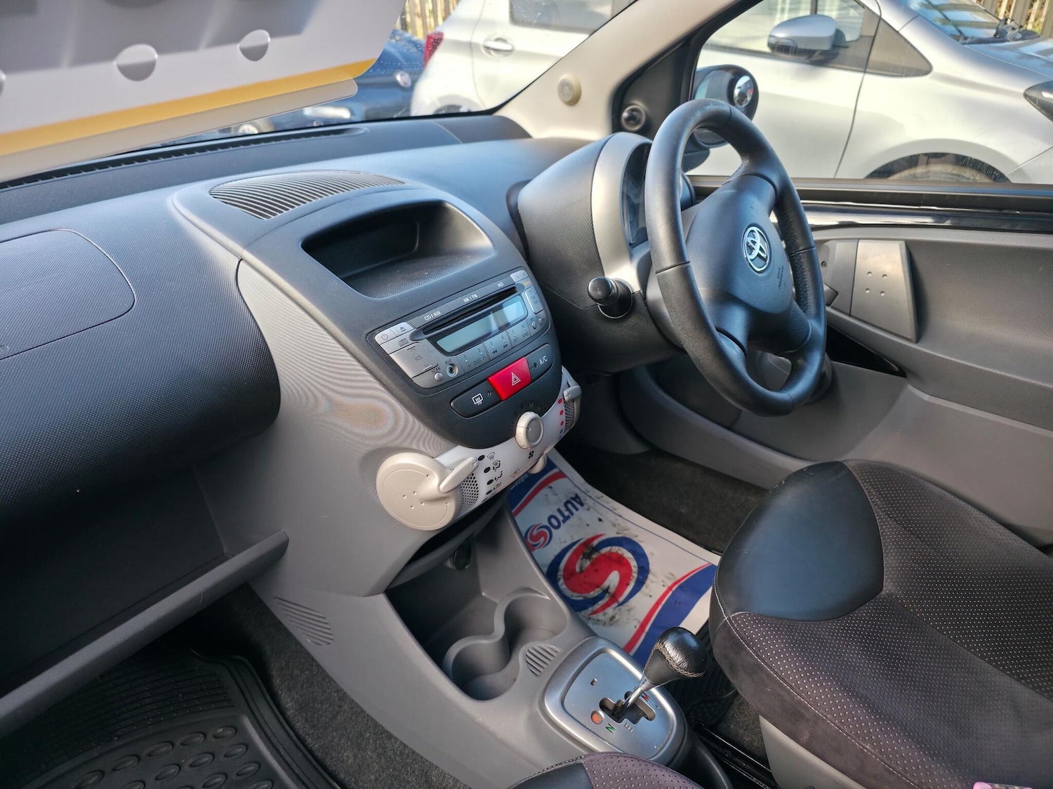 Used Toyota AYGO 2010 for sale - 77229927: Photo 17