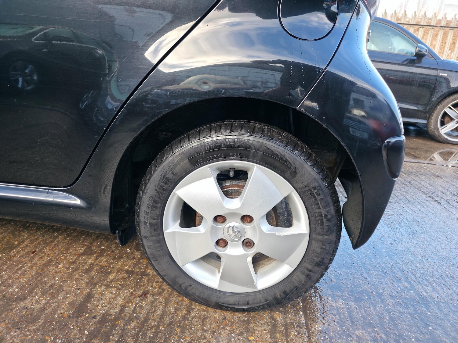 Used Toyota AYGO 2010 for sale - 77229927: Photo 29