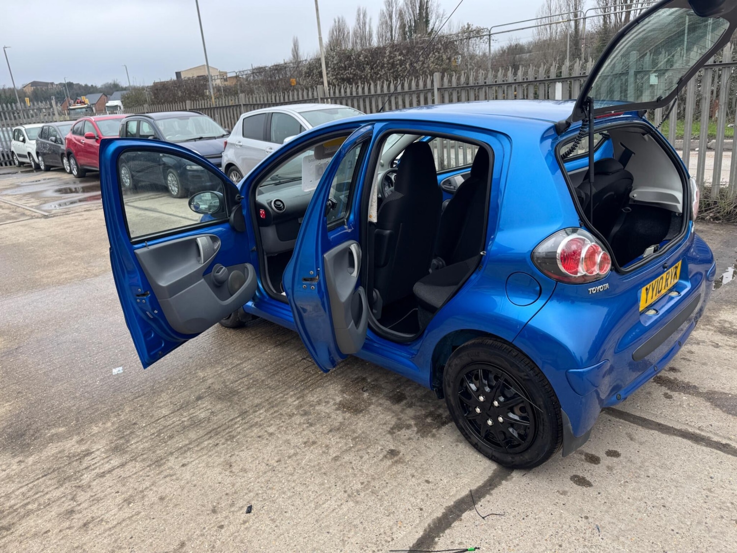 Used Toyota AYGO for sale - 77497380: Photo 4