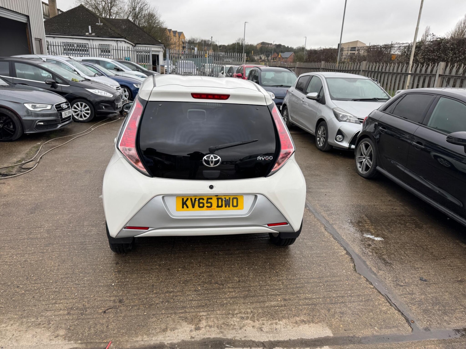 Used Toyota AYGO 2015 for sale - 77550064: Photo 13