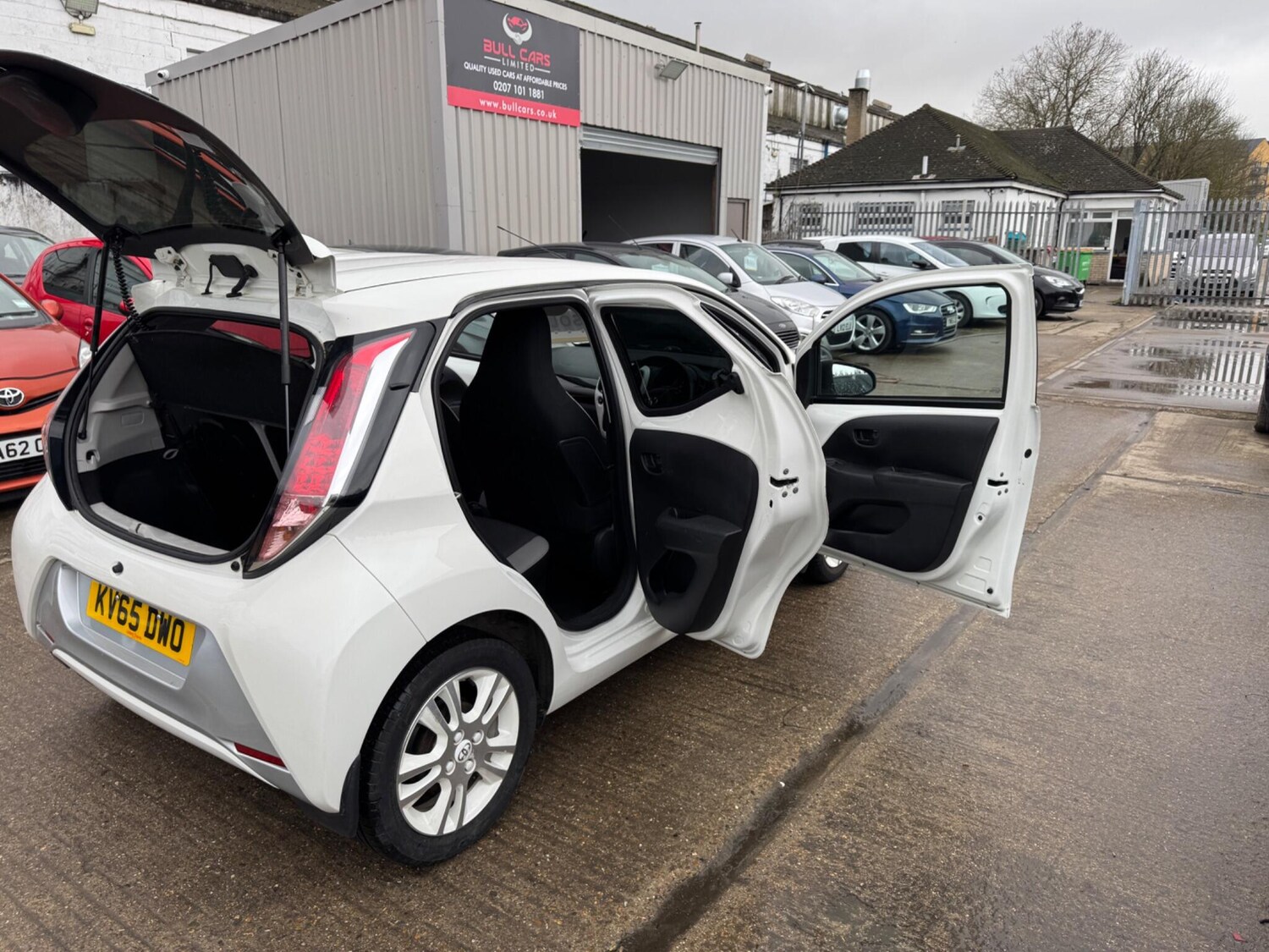 Used Toyota AYGO 2015 for sale - 77550064: Photo 22