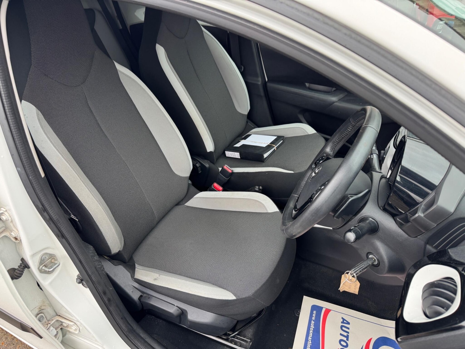 Used Toyota AYGO 2015 for sale - 77550064: Photo 27