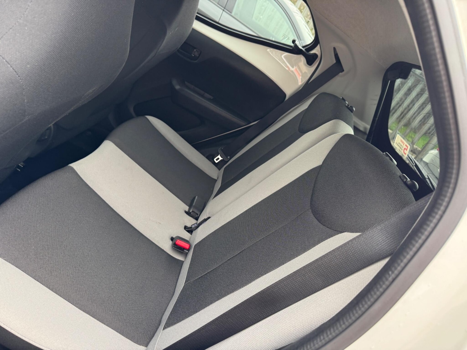 Used Toyota AYGO 2015 for sale - 77550064: Photo 28