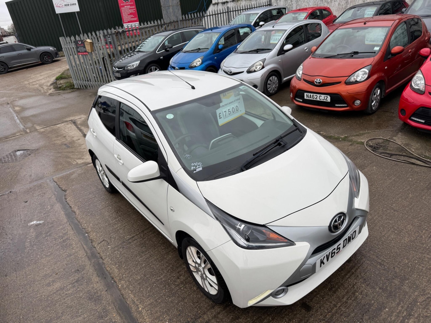 Used Toyota AYGO 2015 for sale - 77550064: Photo 5