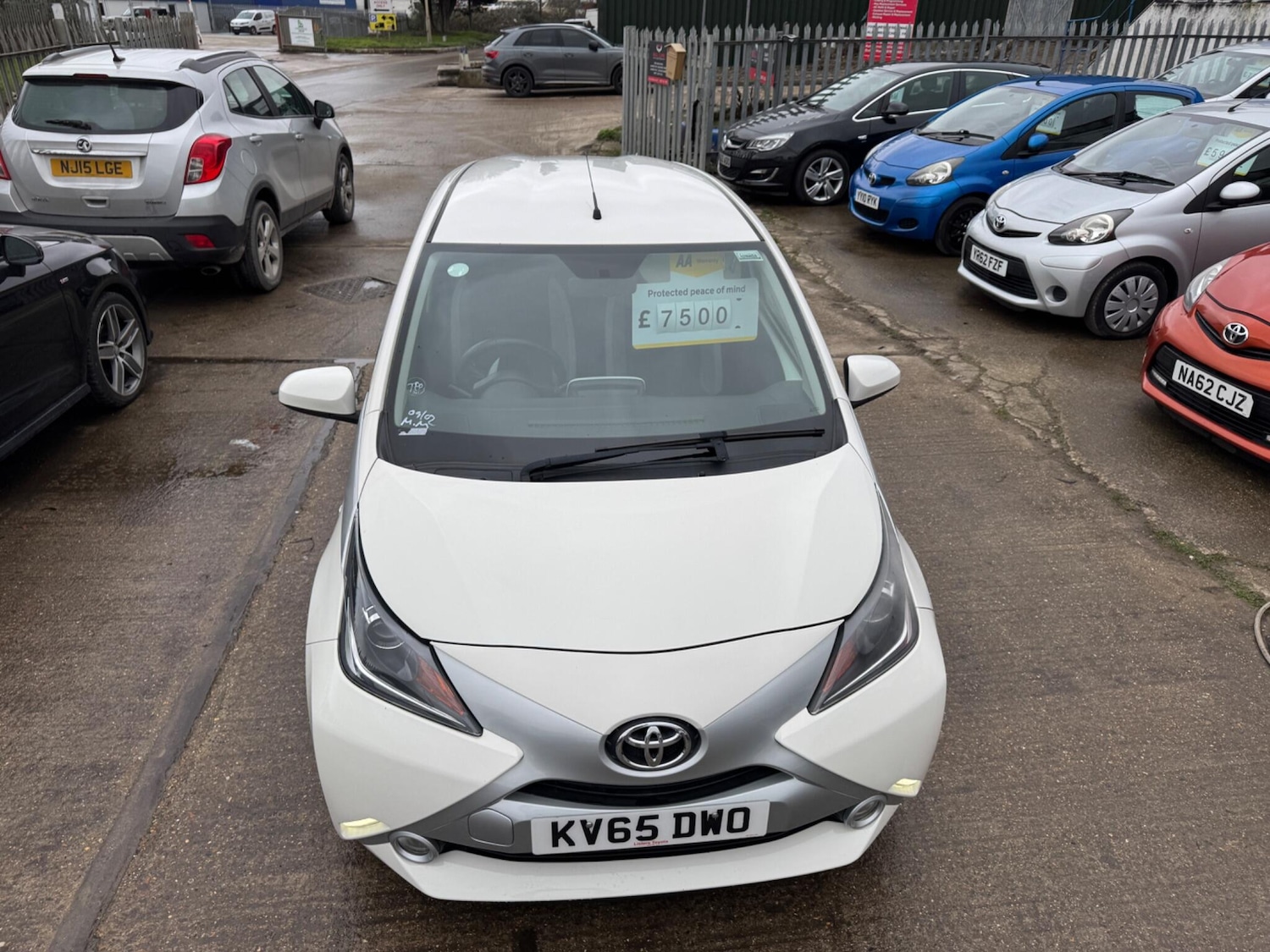 Used Toyota AYGO 2015 for sale - 77550064: Photo 6