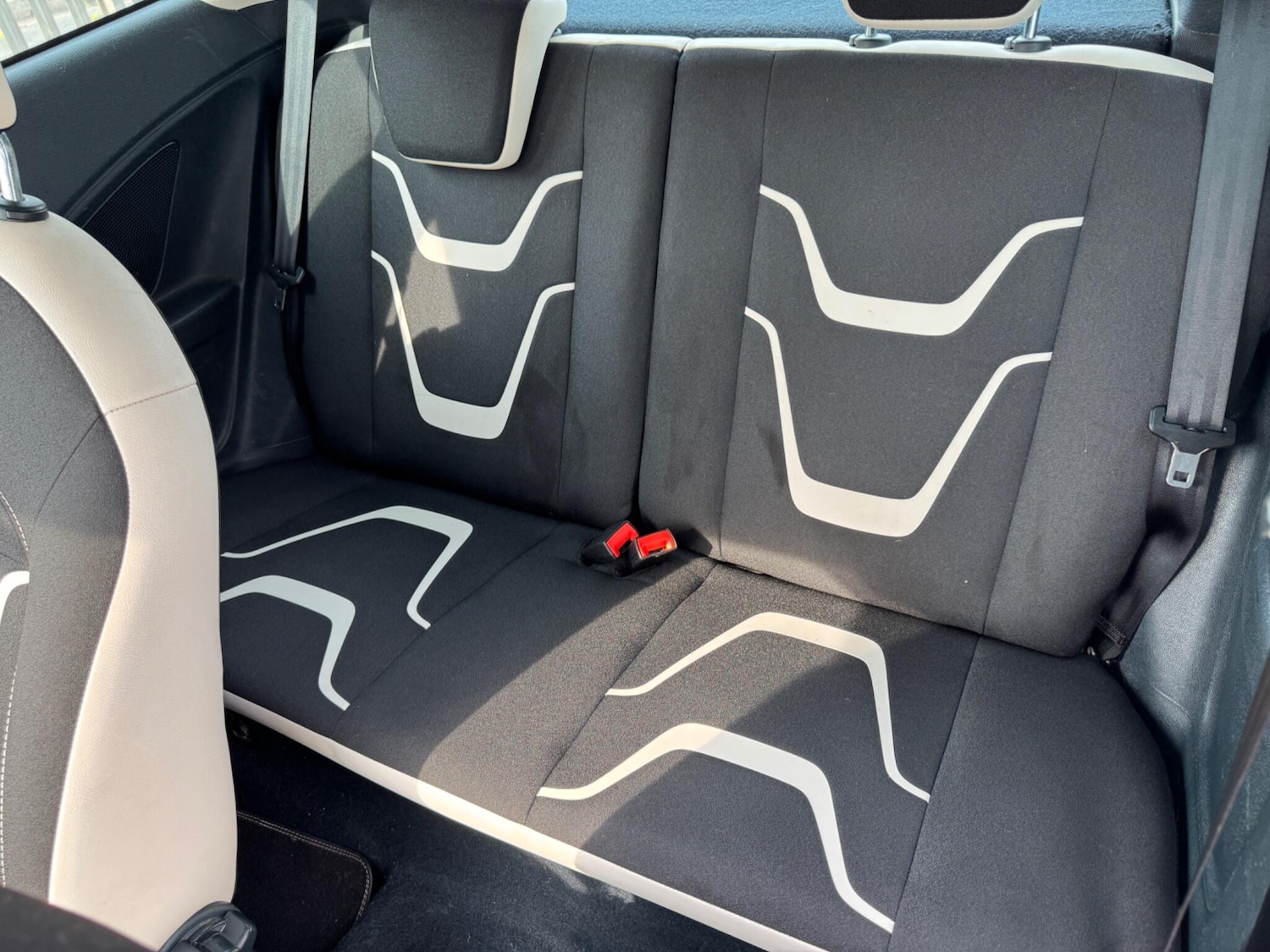 Used Ford Ka 2016 for sale - 76638801: Photo 23