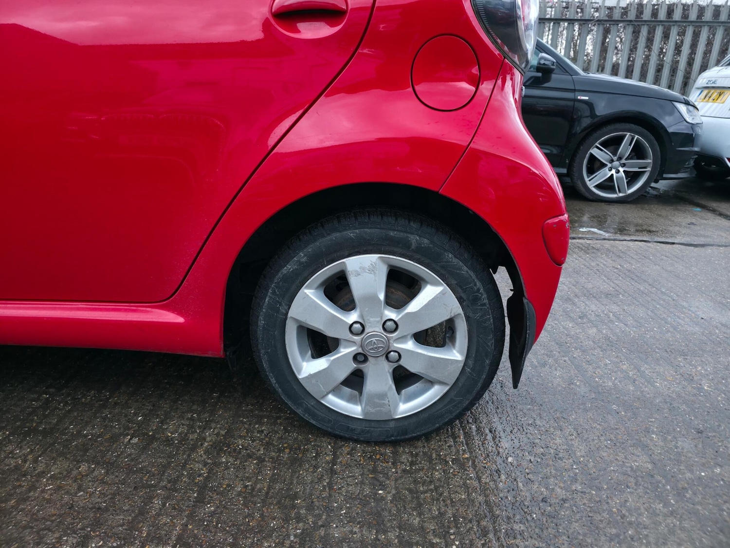 Used Toyota AYGO 2014 for sale - 77305903: Photo 30