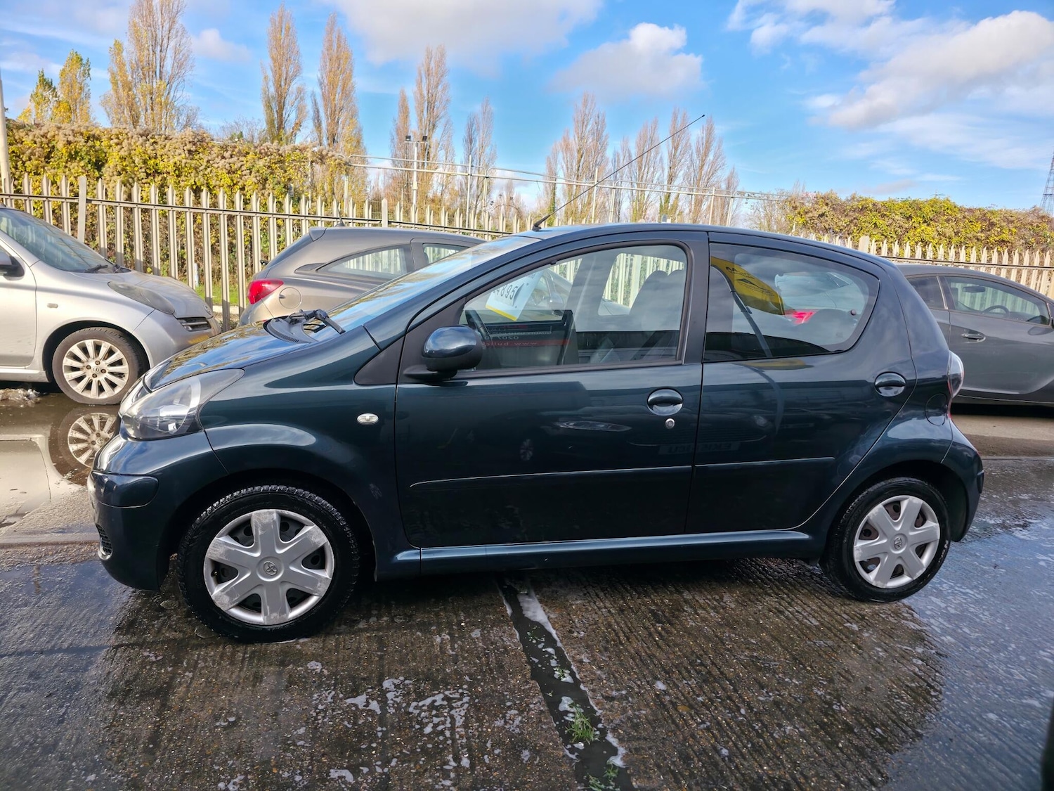 Used Toyota AYGO 2011 for sale - 76638805: Photo 10