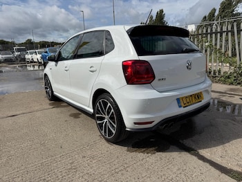 Used Volkswagen Polo 2017 for sale - 75975470: Photo