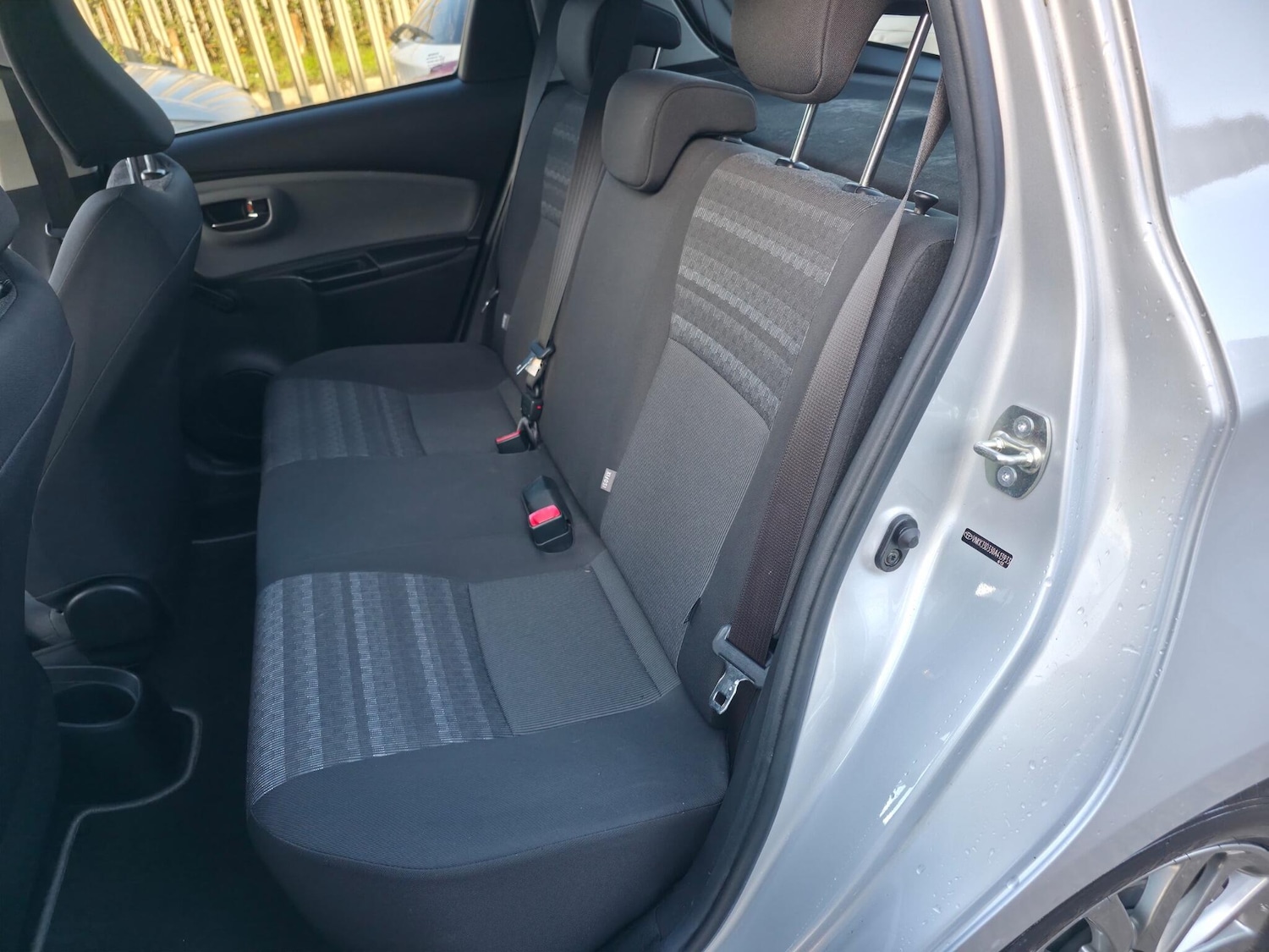 Used Toyota Yaris 2017 for sale - 76765086: Photo 21