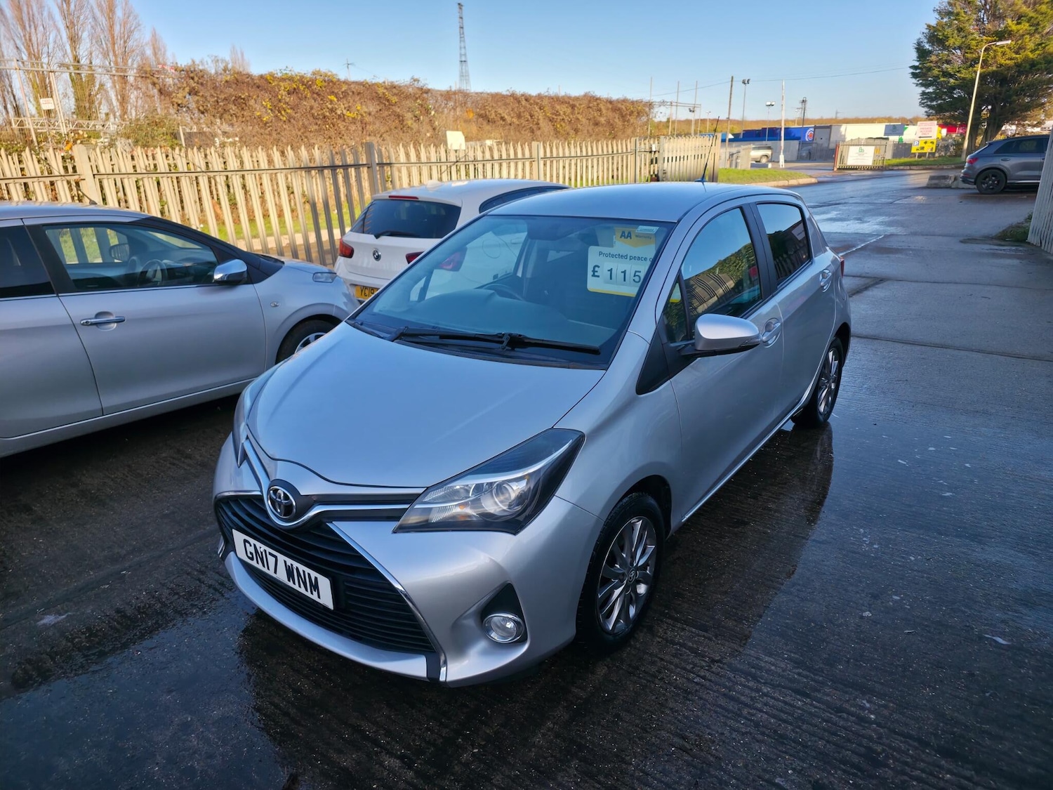 Used Toyota Yaris 2017 for sale - 76765086: Photo 3