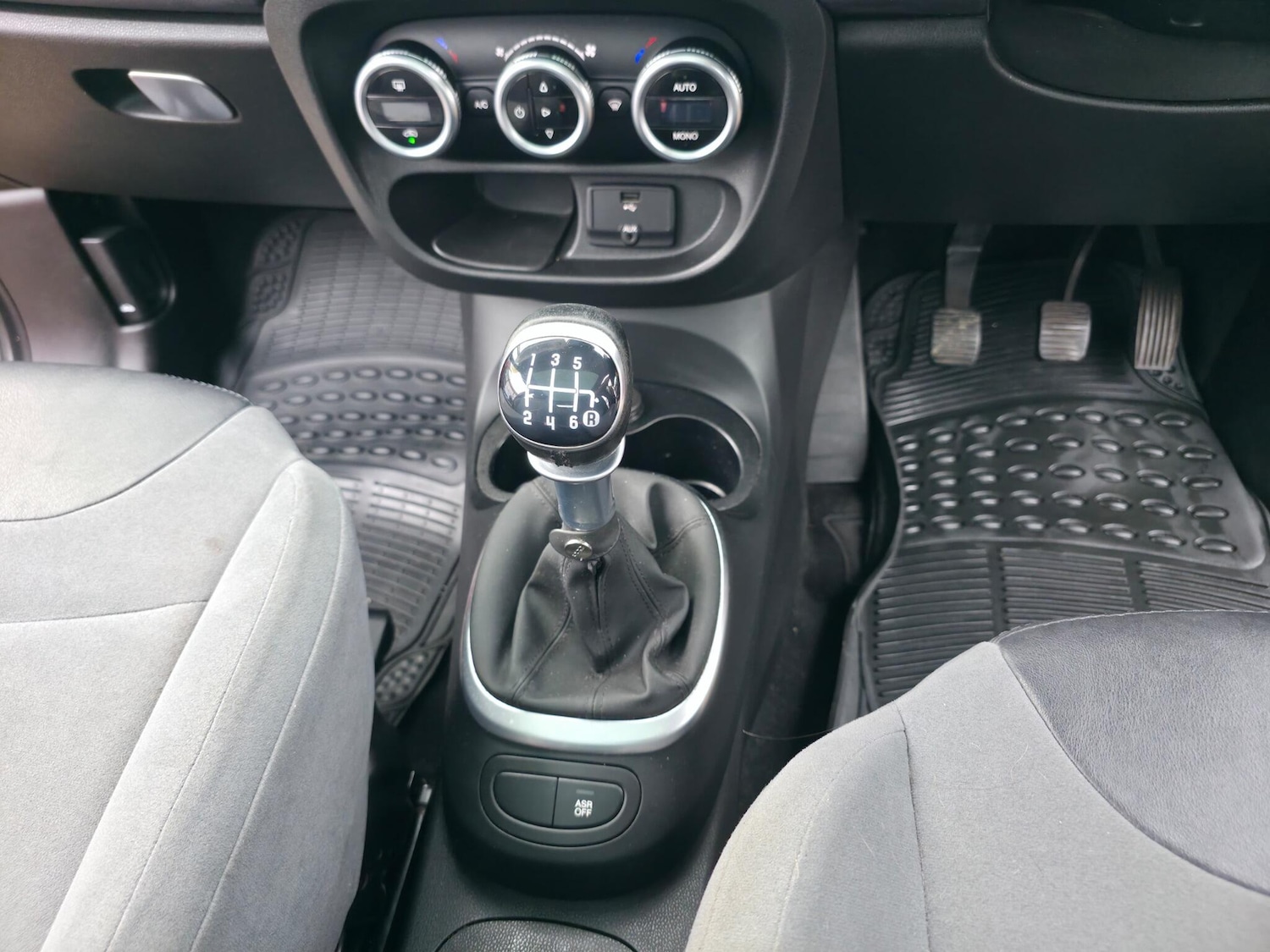 Used Fiat 500L 2014 for sale - 76865618: Photo 17