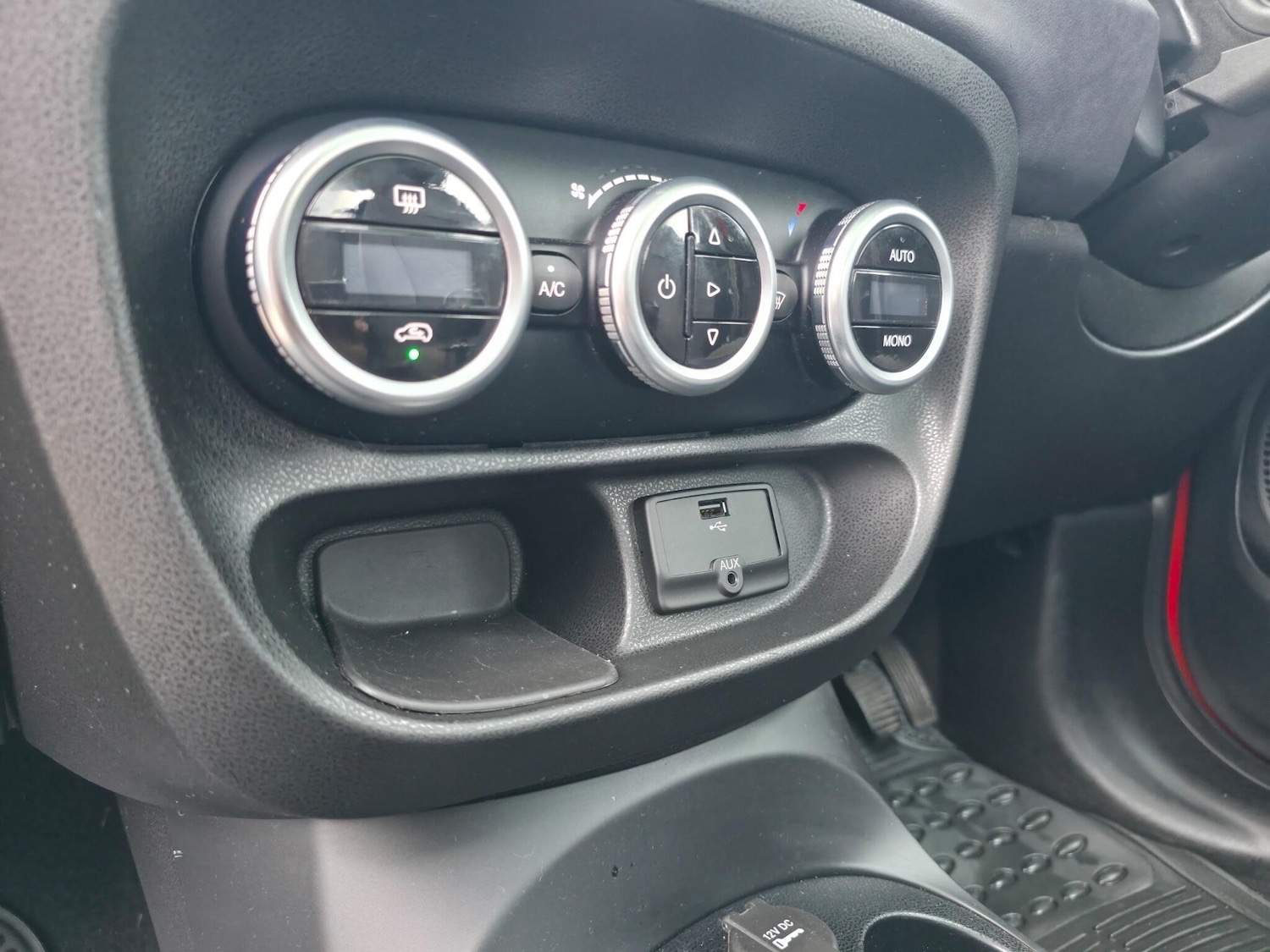 Used Fiat 500L 2014 for sale - 76865618: Photo 22