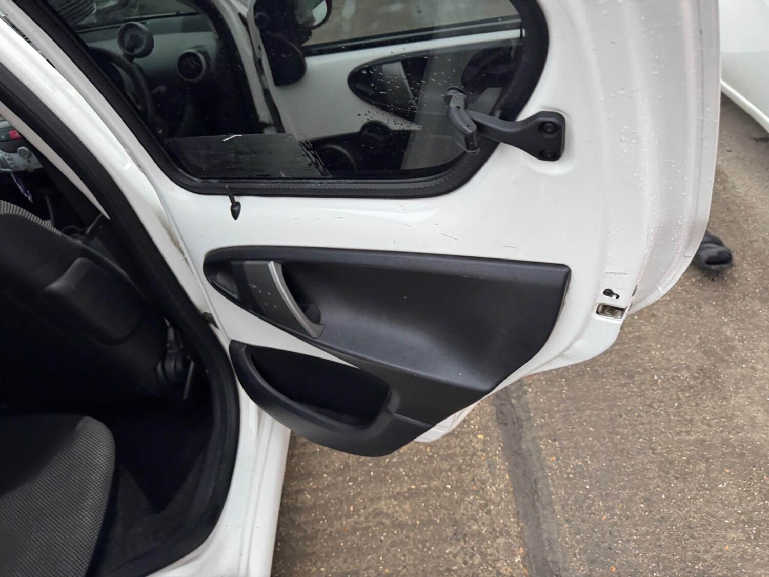 Used Toyota AYGO for sale - 77705196: Photo 25