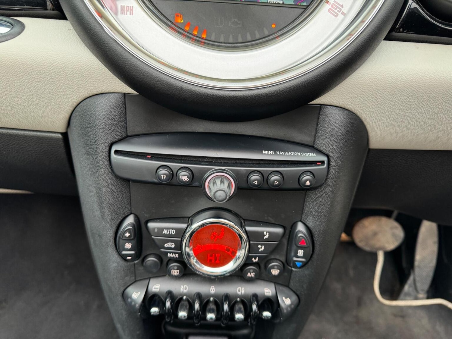 Used MINI Roadster 2013 for sale - 76439869: Photo 37