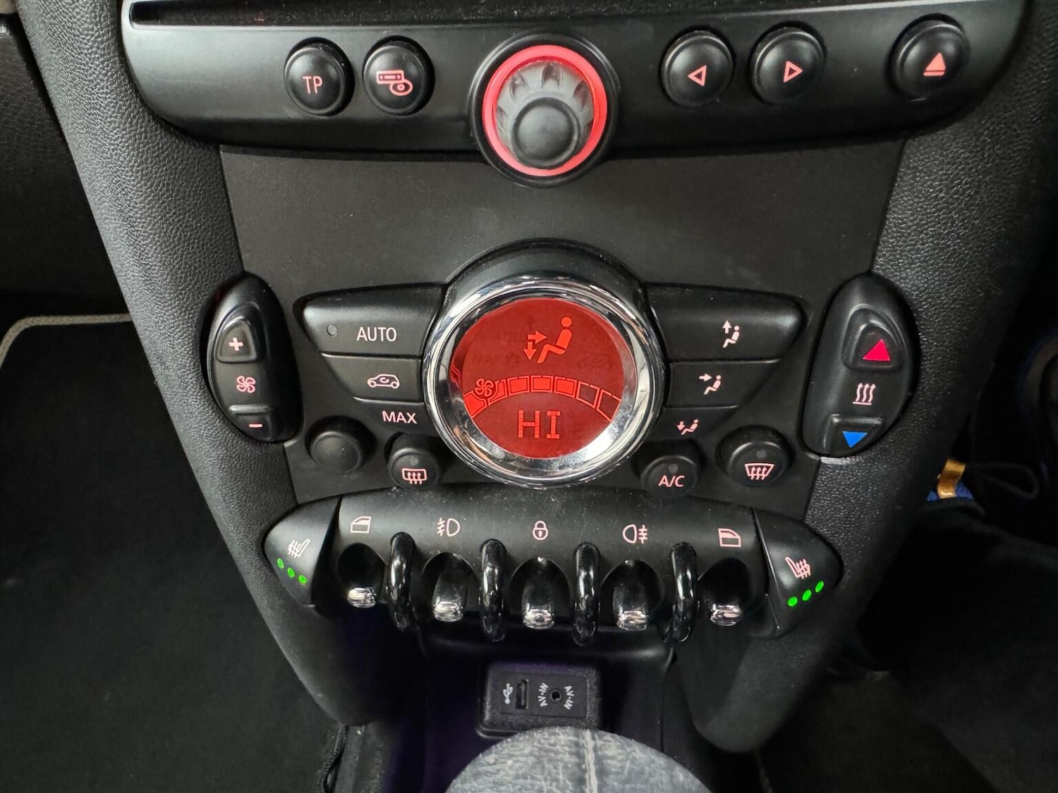 Used MINI Roadster 2013 for sale - 76439869: Photo 41