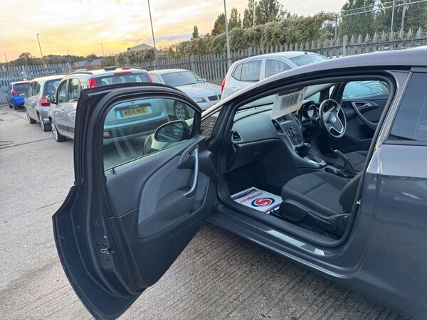 Used Vauxhall Astra GTC 2014 for sale - 76205626: Photo 40
