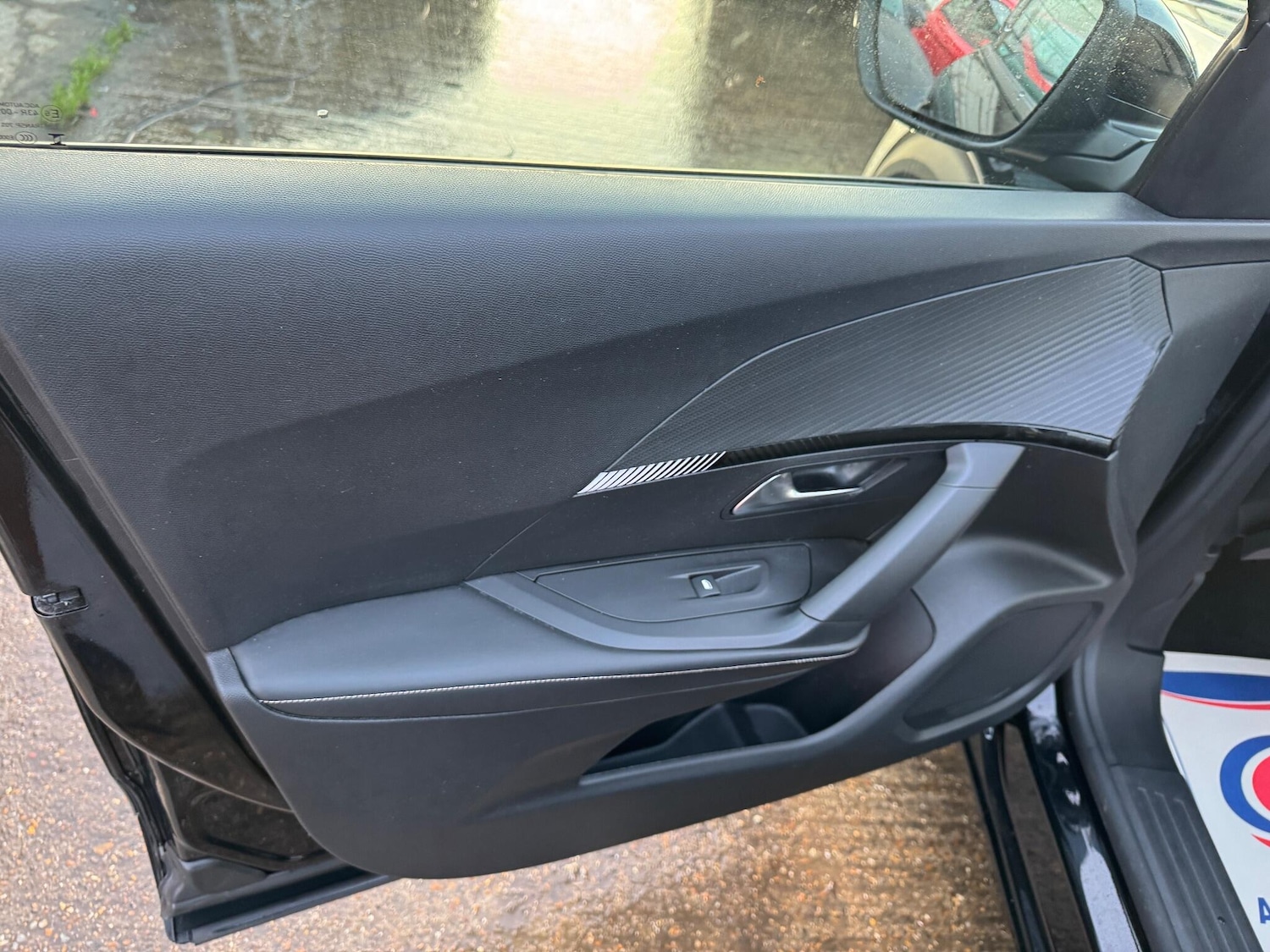 Used Peugeot 2008 2024 for sale - 76935873: Photo 27