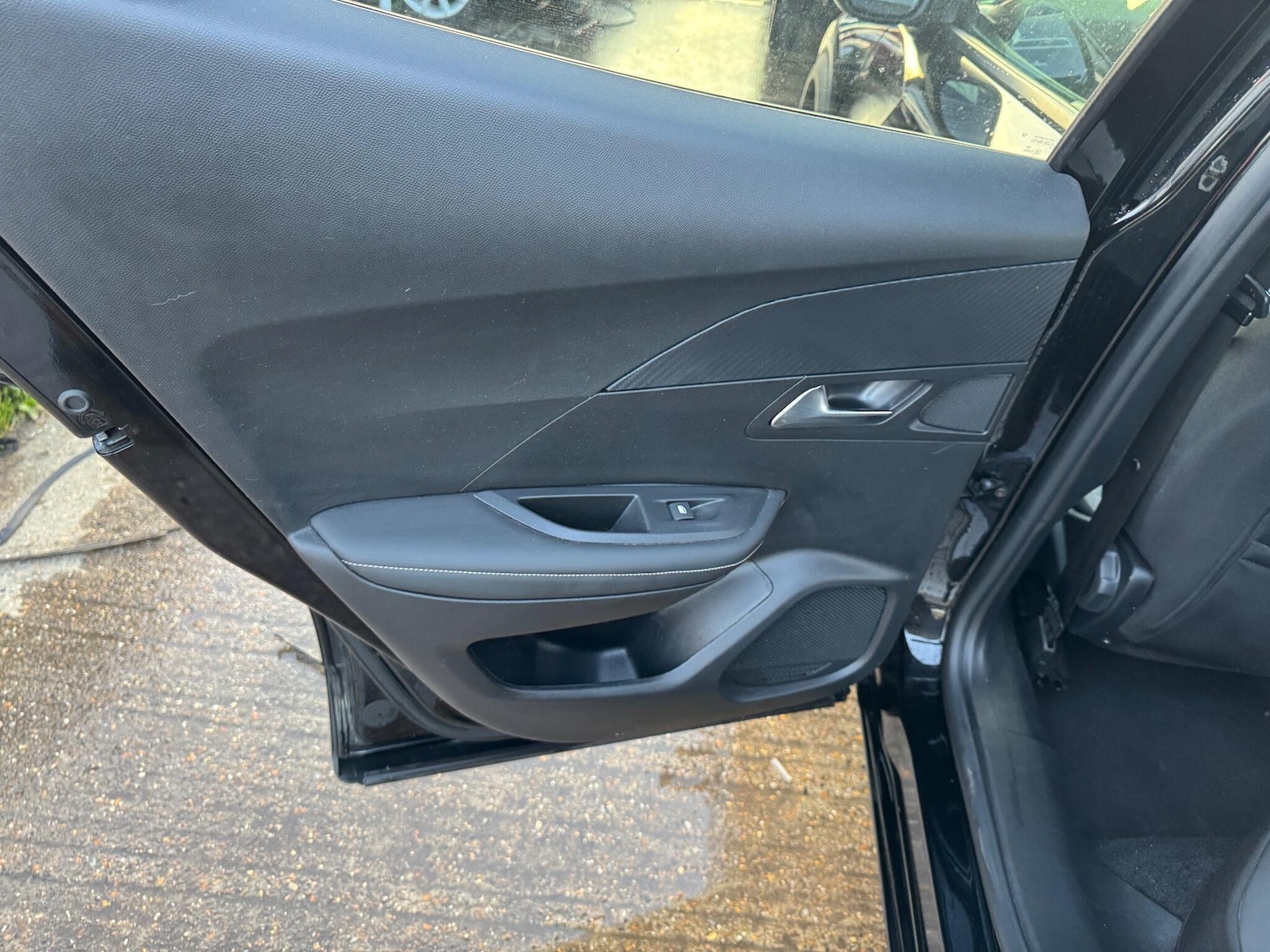 Used Peugeot 2008 2024 for sale - 76935873: Photo 30