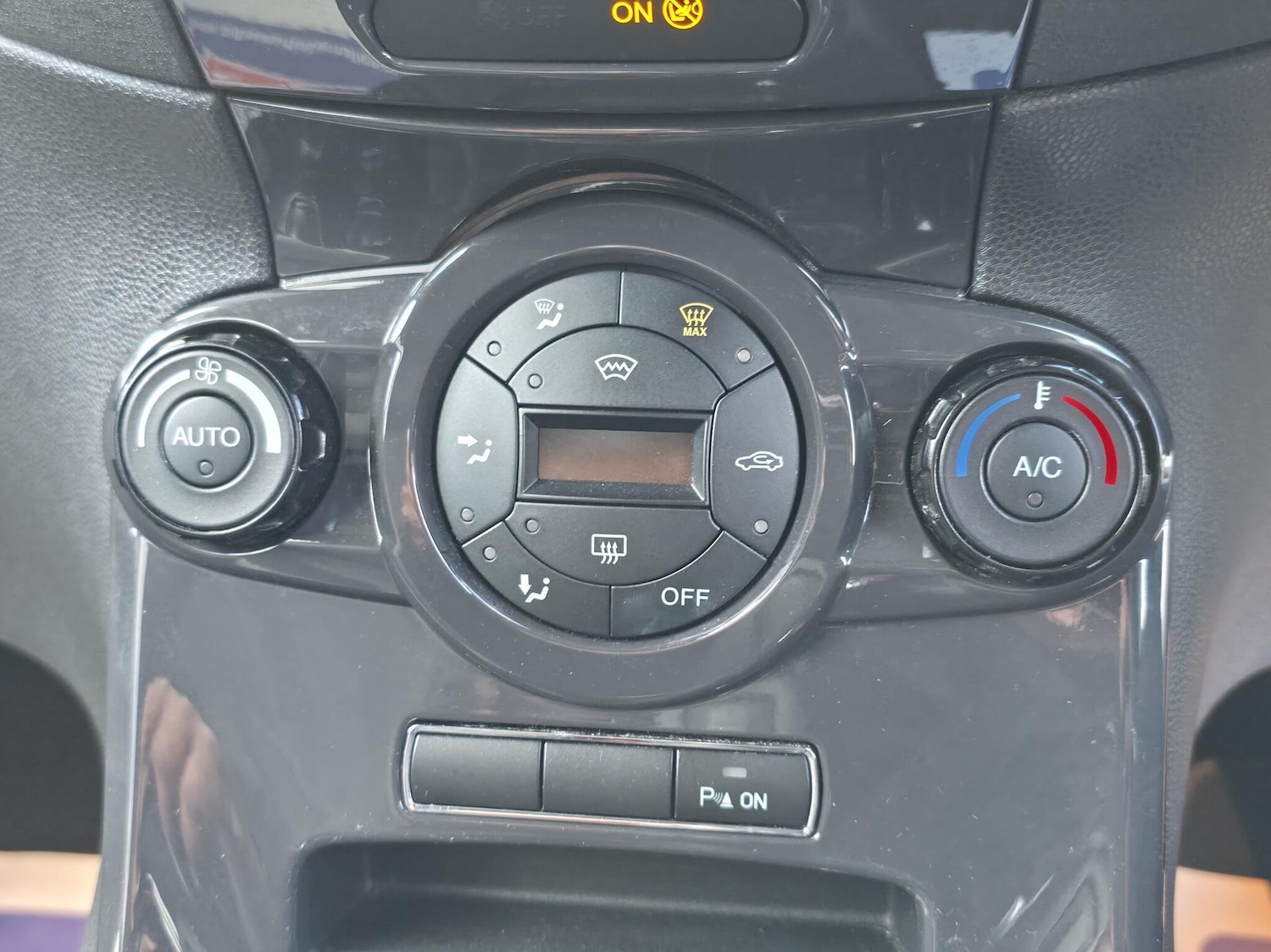 Used Ford Fiesta 2014 for sale - 77049917: Photo 20