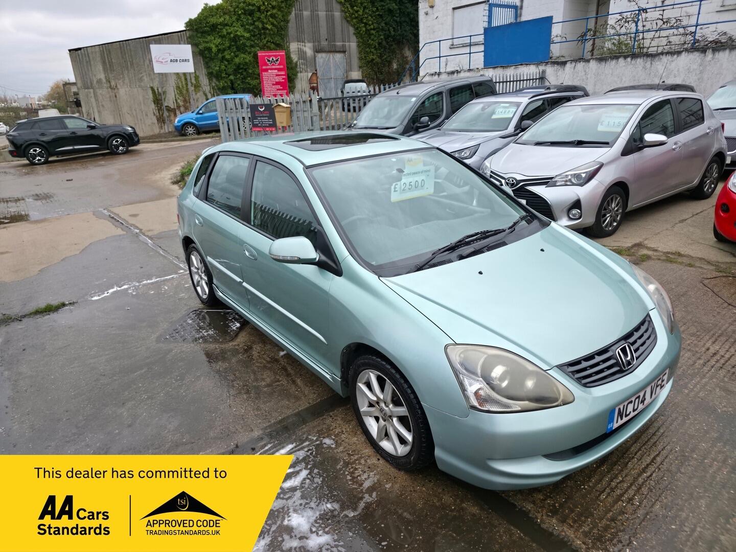 Used Honda Civic 2004 for sale - 76953095: Photo 1