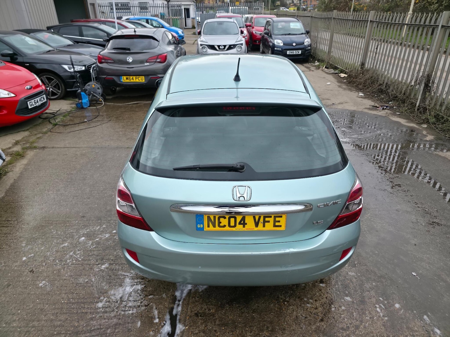 Used Honda Civic 2004 for sale - 76953095: Photo 12