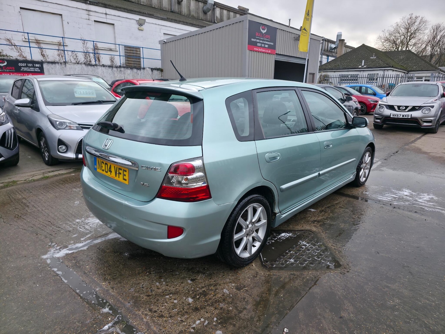 Used Honda Civic 2004 for sale - 76953095: Photo 15