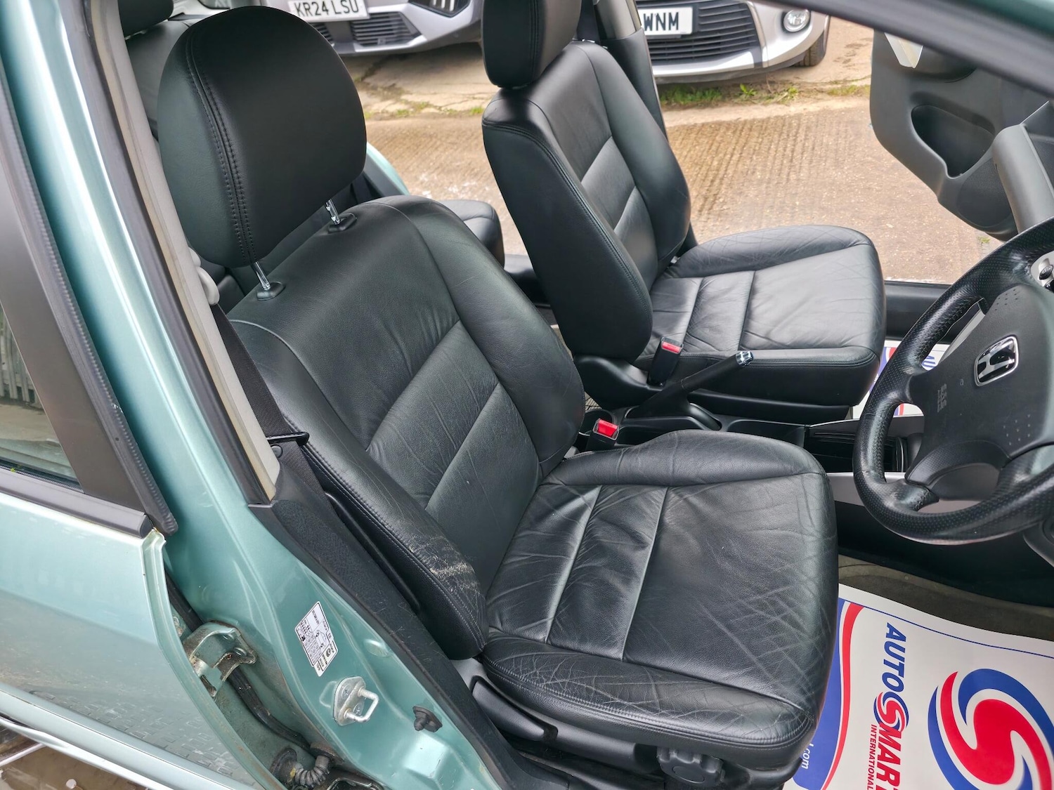 Used Honda Civic 2004 for sale - 76953095: Photo 18