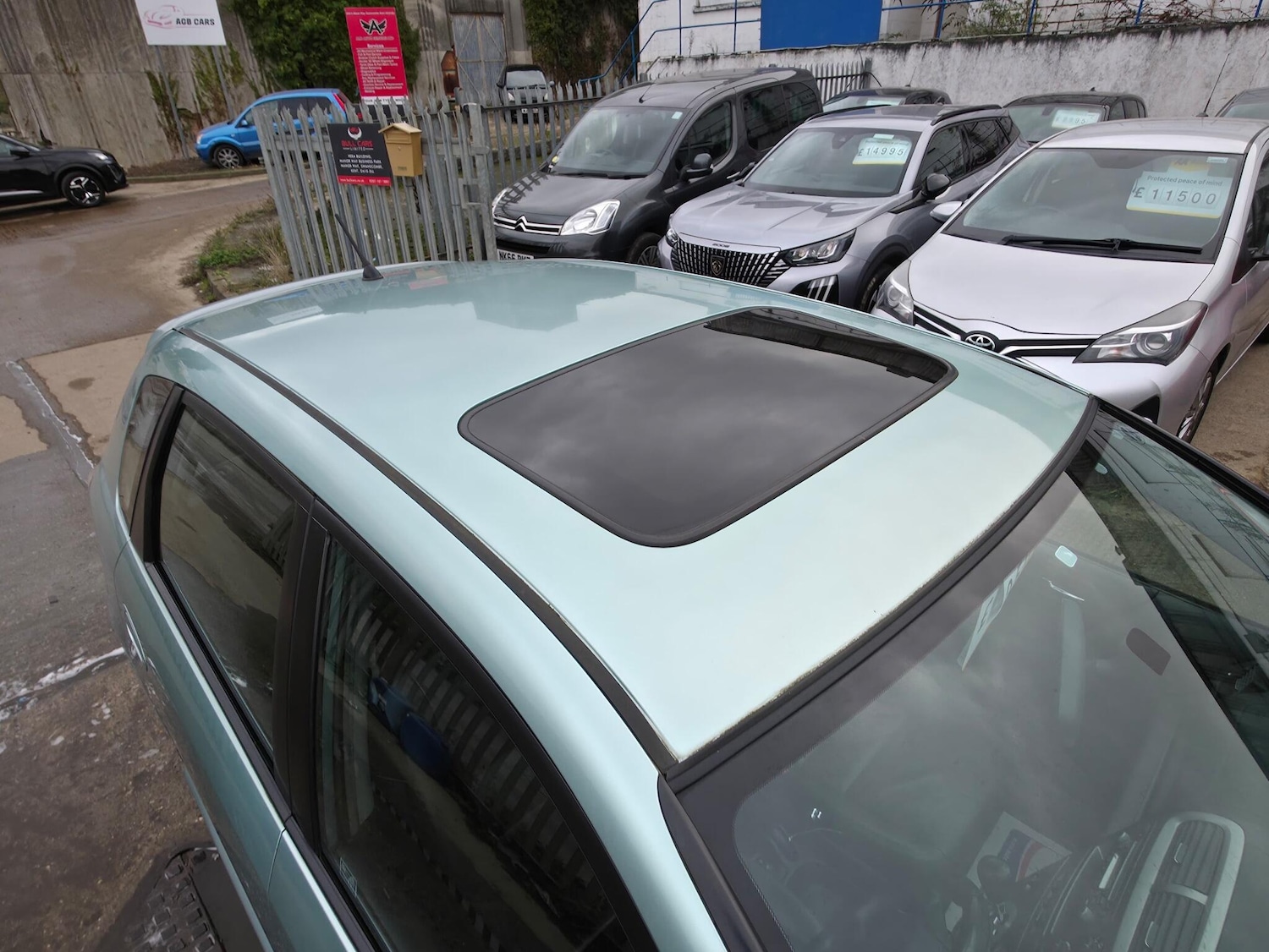 Used Honda Civic 2004 for sale - 76953095: Photo 38