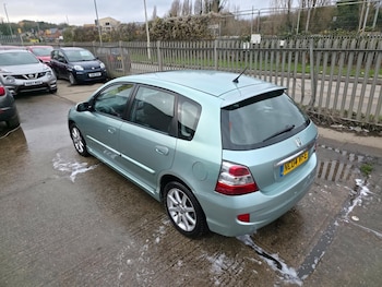 Used Honda Civic 2004 for sale - 76953095: Photo