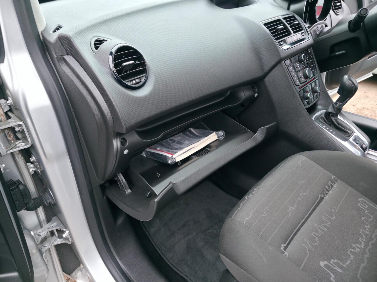 Used Vauxhall Meriva 2016 for sale - 77040476: Photo 32