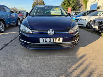 Used Volkswagen Golf 2019 for sale - 75975557: Photo