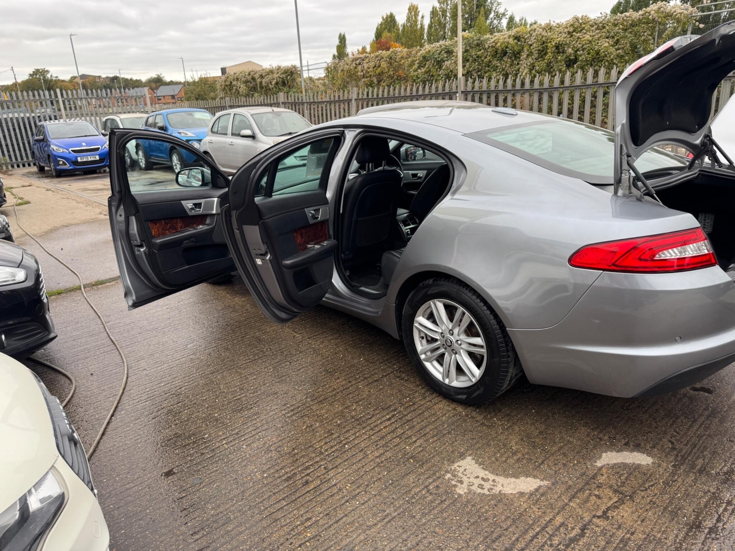 Used Jaguar XF 2011 for sale - 76638796: Photo 25