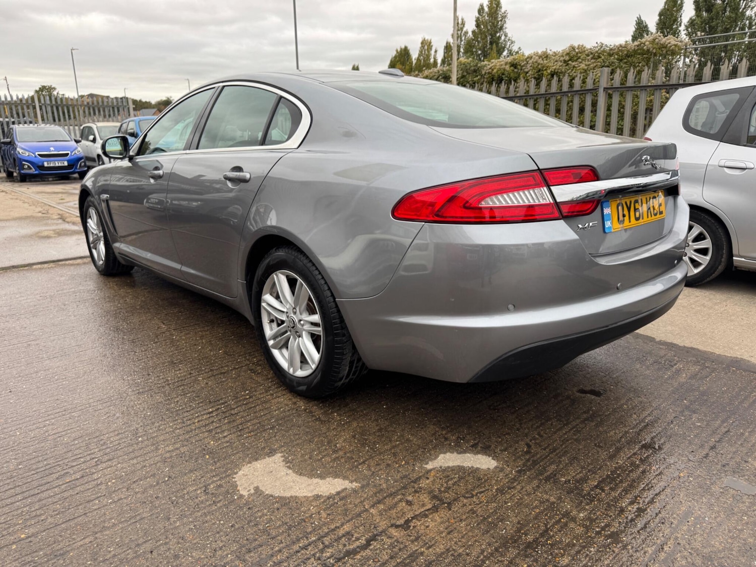Used Jaguar XF 2011 for sale - 76638796: Photo 4