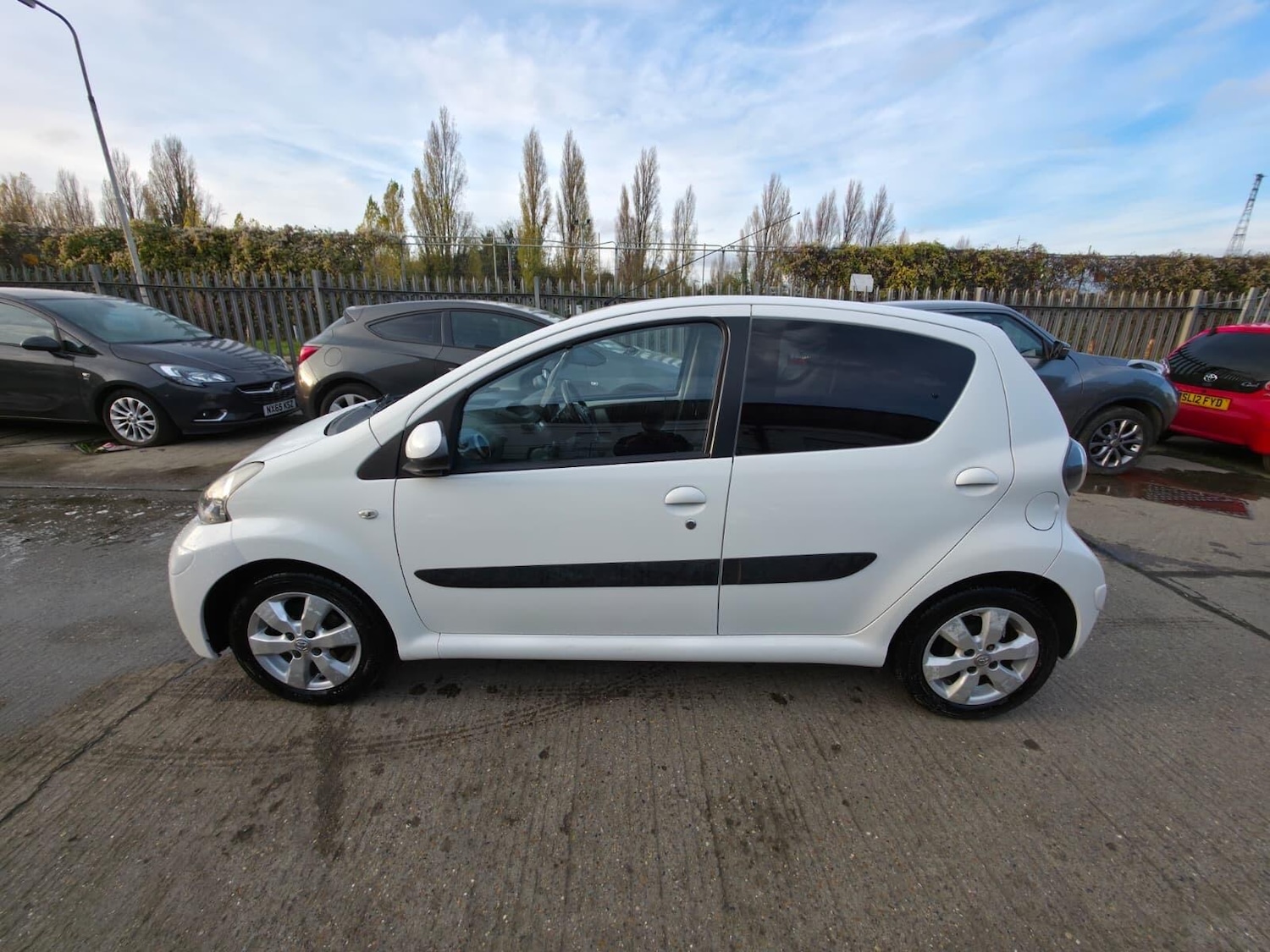 Used Toyota AYGO 2013 for sale - 76638798: Photo 10