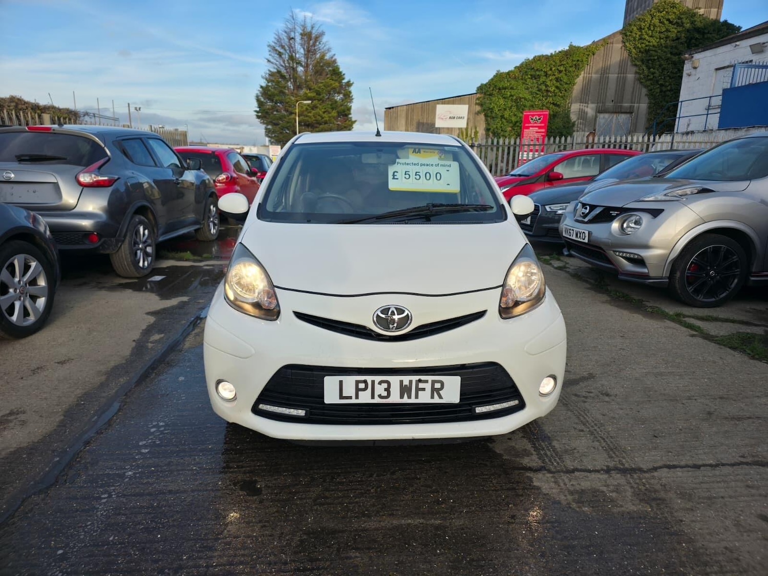 Used Toyota AYGO 2013 for sale - 76638798: Photo 2
