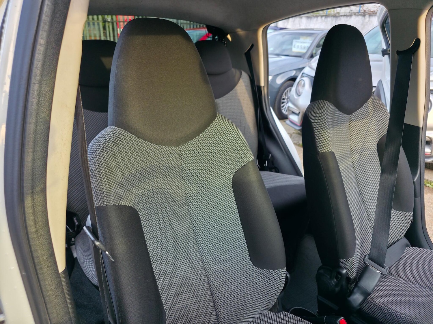 Used Toyota AYGO 2013 for sale - 76638798: Photo 20