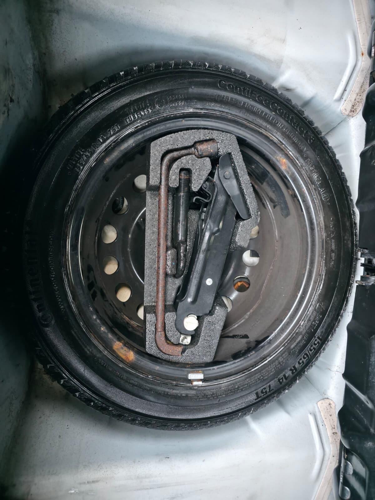 Used Toyota AYGO 2013 for sale - 76638798: Photo 39