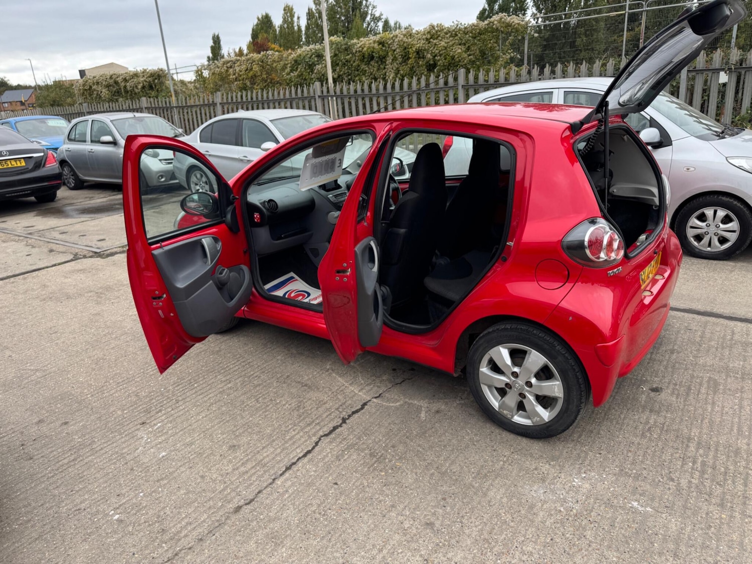 Used Toyota AYGO 2012 for sale - 76638797: Photo 39