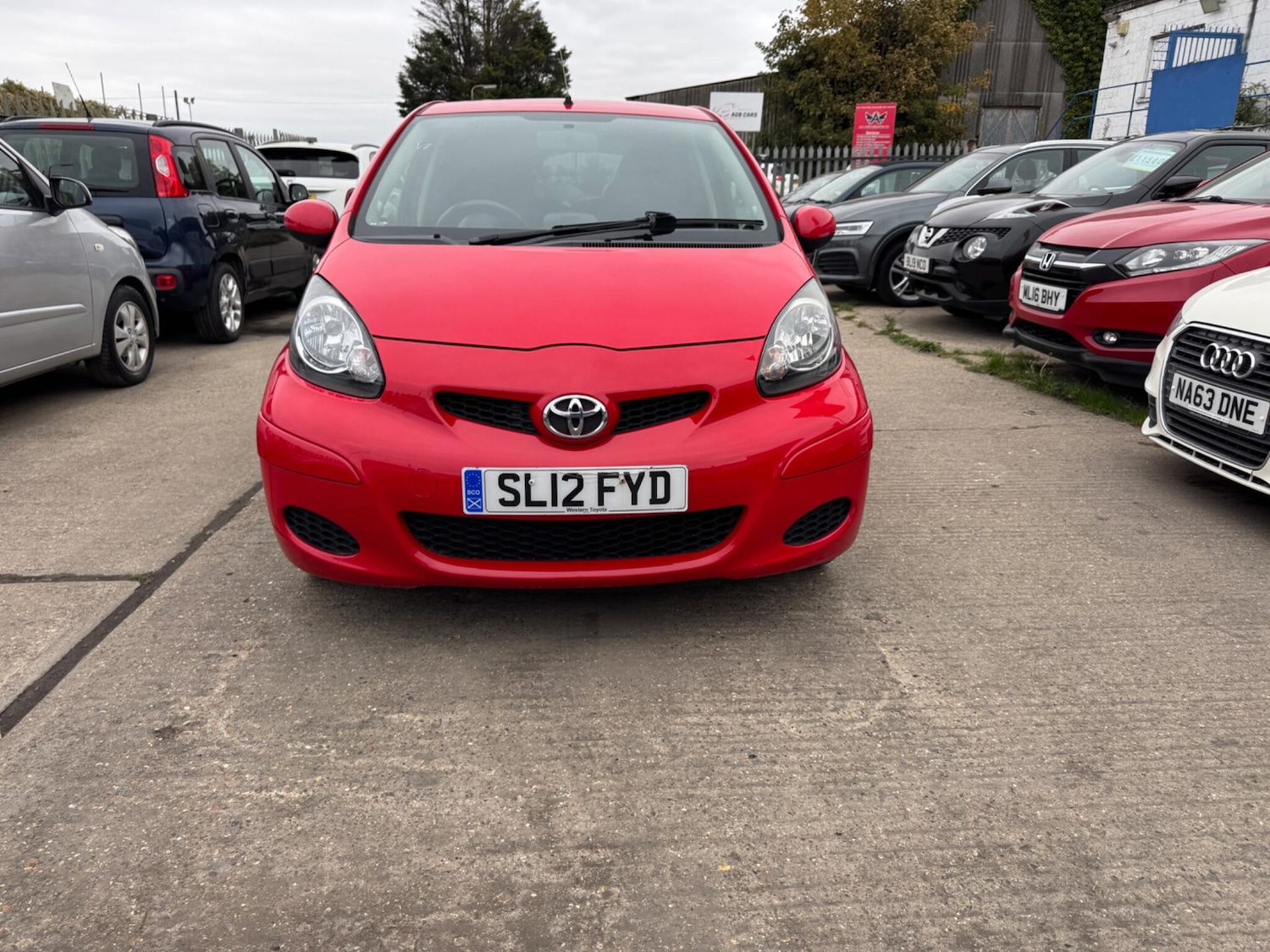 Used Toyota AYGO 2012 for sale - 76638797: Photo 8