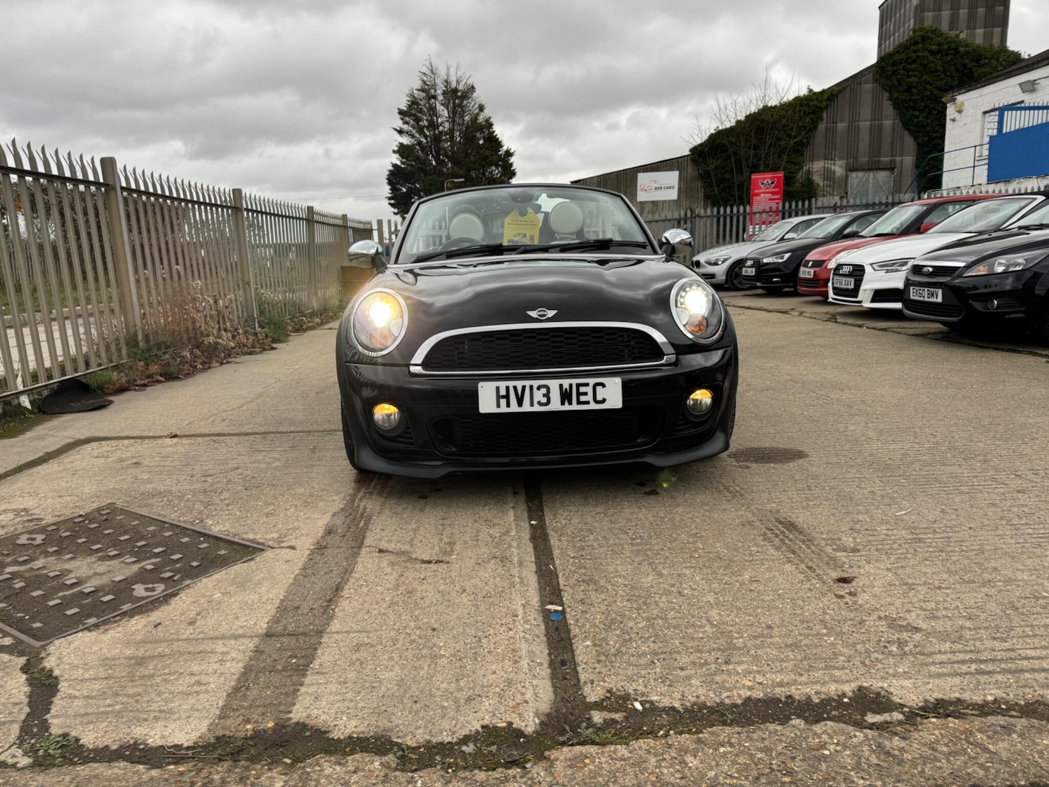 Used MINI Roadster 2013 for sale - 76638800: Photo 2