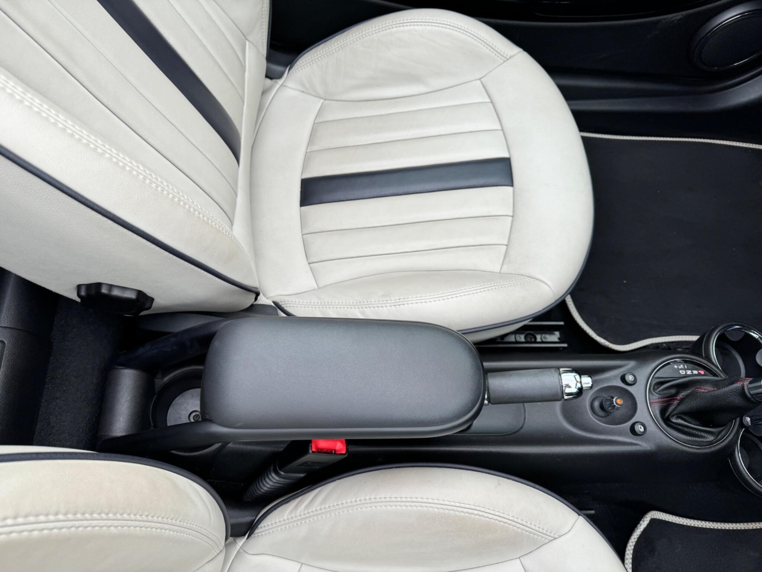 Used MINI Roadster 2013 for sale - 76638800: Photo 35