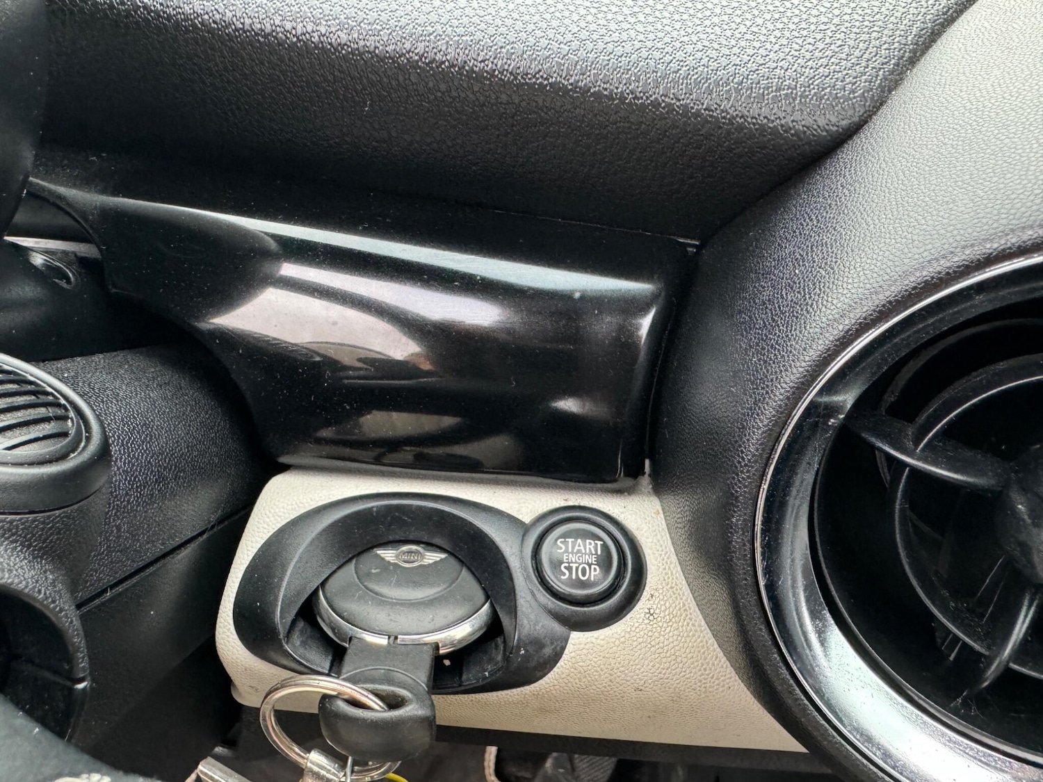 Used MINI Roadster 2013 for sale - 76638800: Photo 40