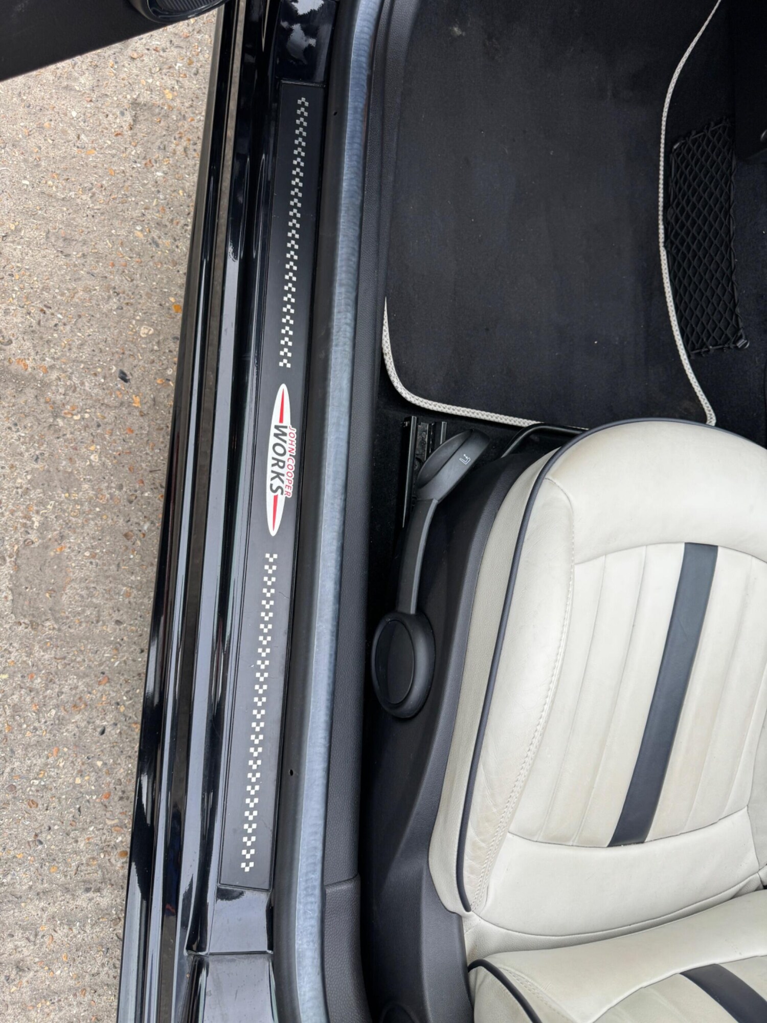 Used MINI Roadster 2013 for sale - 76638800: Photo 44