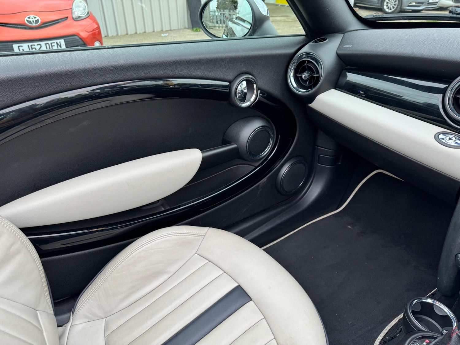 Used MINI Roadster 2013 for sale - 76638800: Photo 54