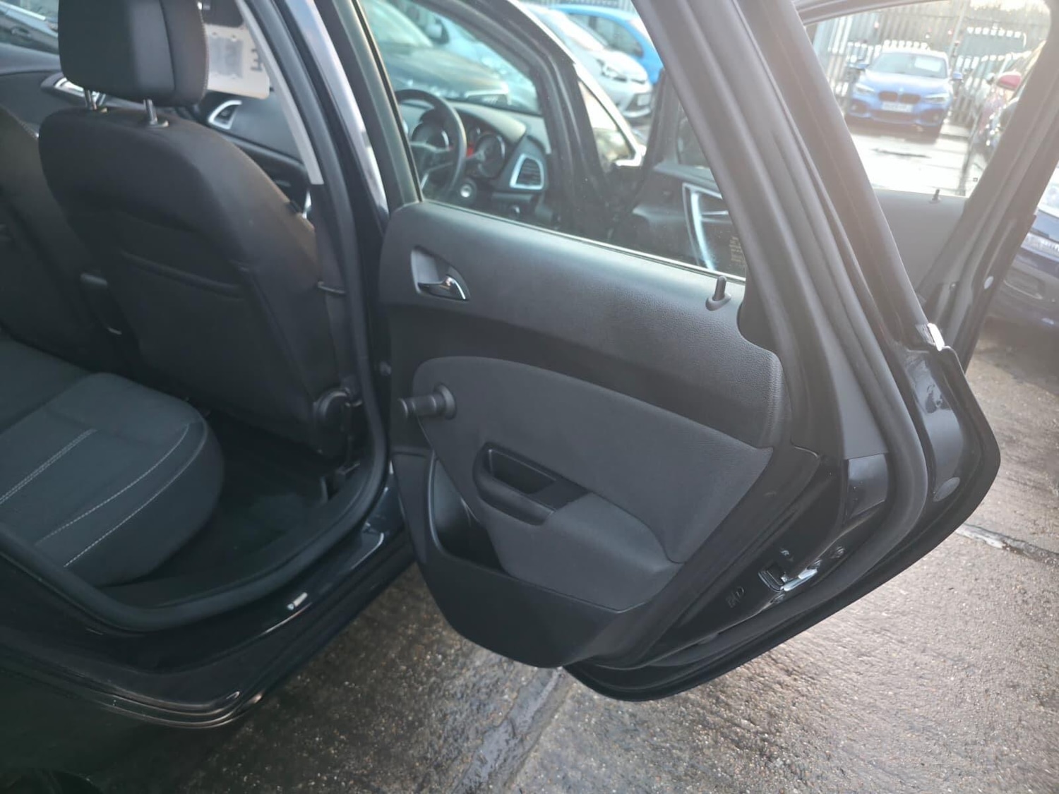 Used Vauxhall Astra 2014 for sale - 77174471: Photo 26