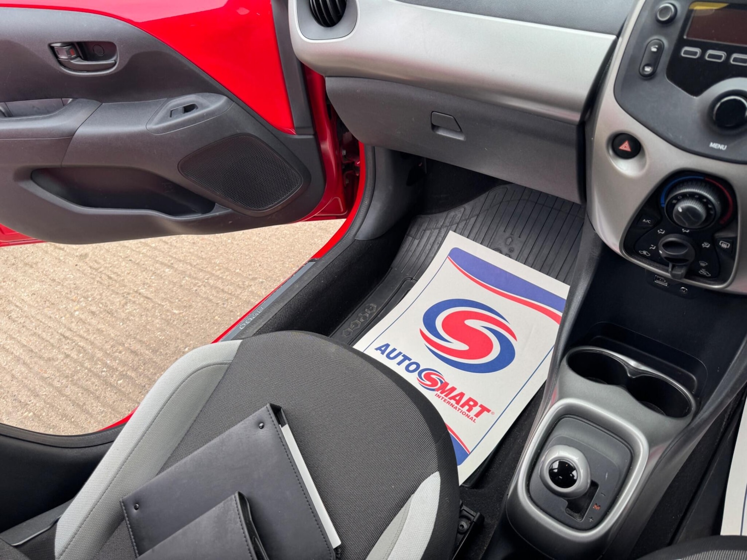 Used Toyota AYGO for sale - 77808490: Photo 23