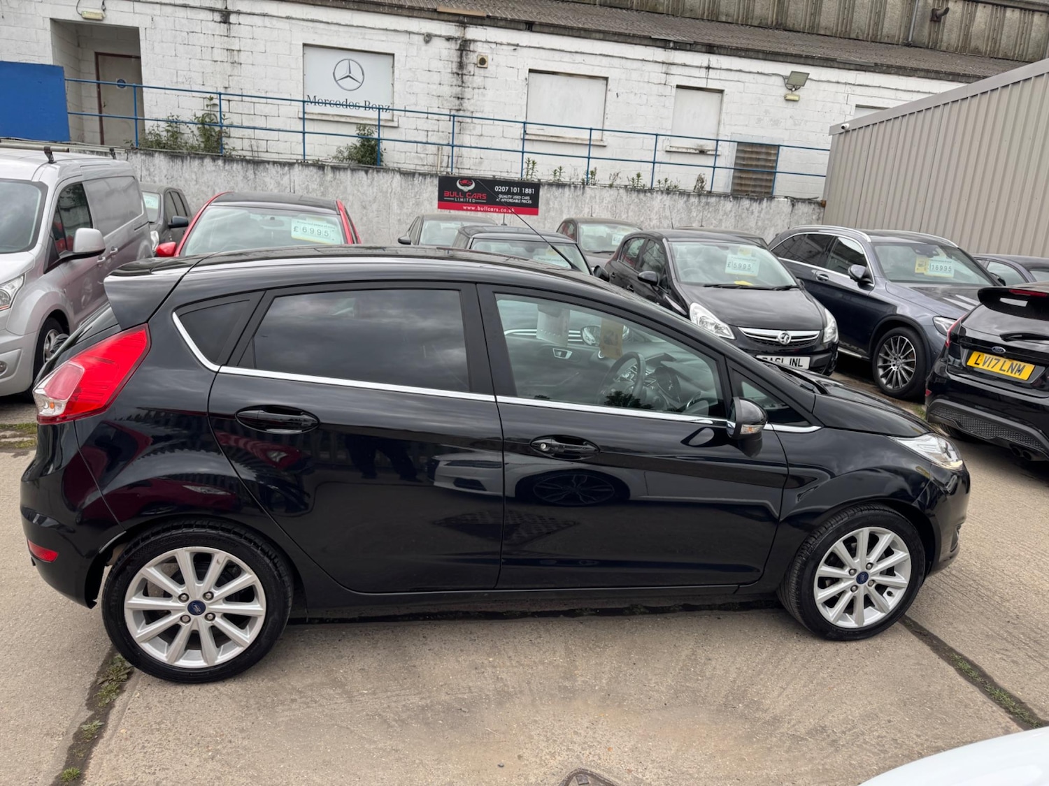 Used Ford Fiesta 2015 for sale - 76638806: Photo 13