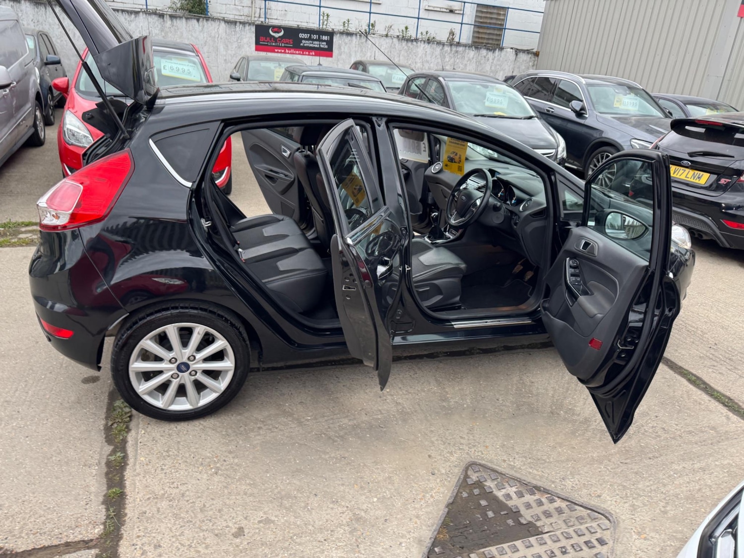 Used Ford Fiesta 2015 for sale - 76638806: Photo 14