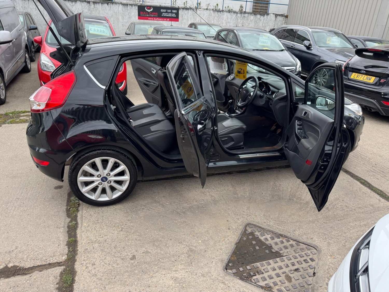 Used Ford Fiesta 2015 for sale - 76638806: Photo 16